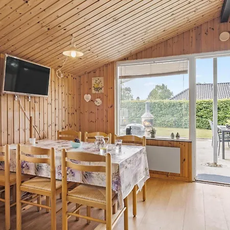 Beautiful In With Kitchen Hadsund